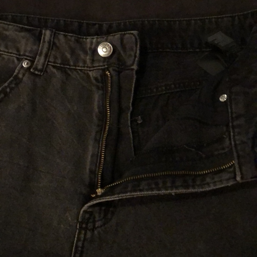 Divided 90s Baggy High Waisted Jeans - Picture 7 of 11